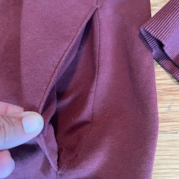 Gymshark Womens Graphics Fraction Hoodie Sweatshirt Front Pocket Maroon Size L - Picture 5 of 13